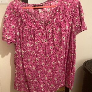 Lane Bryant Pink Short Sleeve V Neck Light Weight Size 28 Shirt